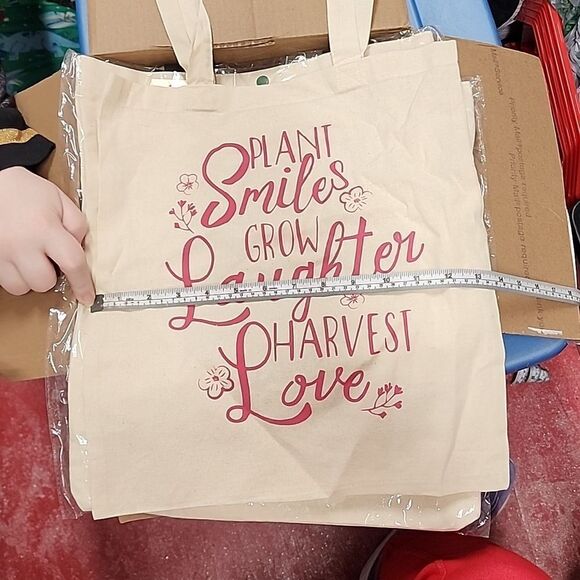 Echo Friendly Reusable Shopping Tote Bag PLANT SMILES & GROW LAUGHTER  NWT - Picture 3 of 5